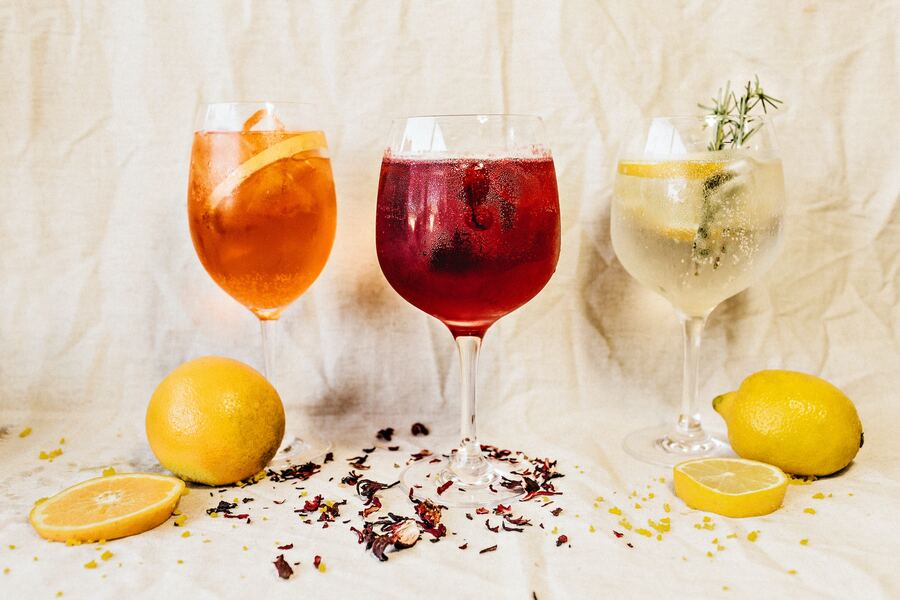 Quick Guide to Tonic Water (& Top Drinks!) – A Couple Cooks